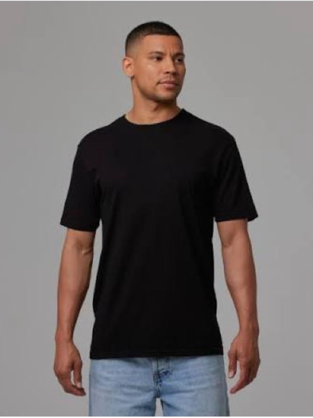 TALENTLESS NWOT Classic Black Crew Neck T-Shirt